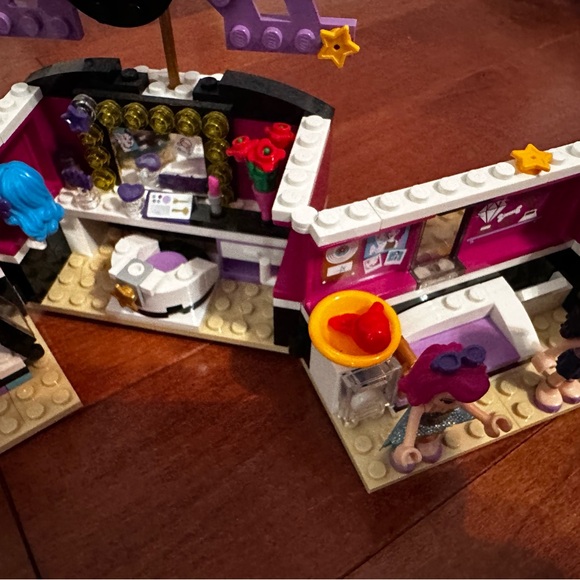 Lego Friends 41104 Pop Star Stage - Picture 4 of 7
